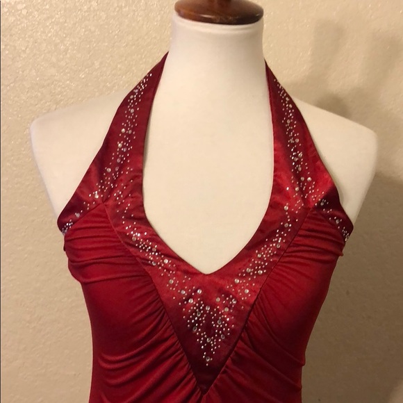 Beautiful Diamond red halter top - Picture 2 of 8